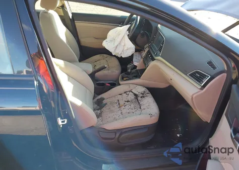 2018 Hyundai Elantra Value Edition z USA, uszkodzony, nr VIN 5NPD84LF5JH400349